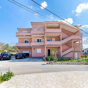  Apartman And Ljubica Horvátország