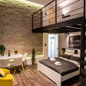 Апартаменты Very Stylish And Fresh In The Center, Будапешт